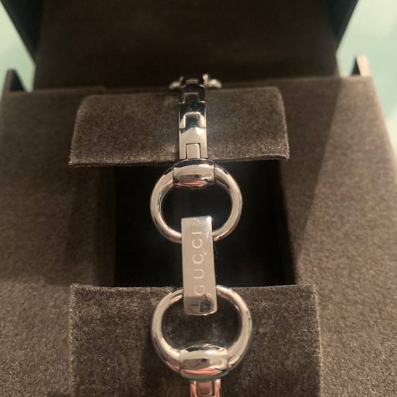 Gucci Watch (Women’s) - Picture 5 of 5